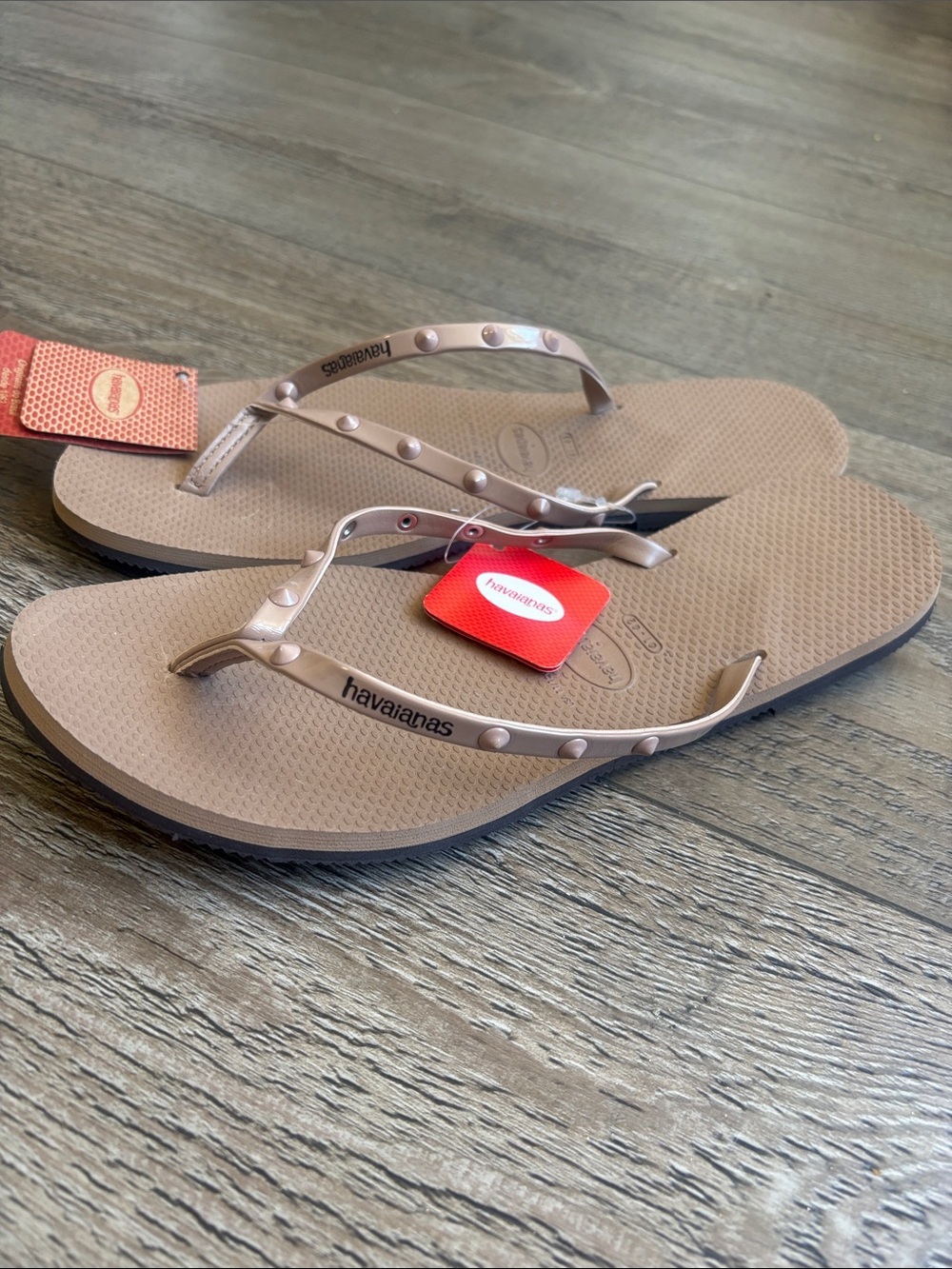 Havaianas Rose Gold You Spikes Sandals Studded Slim Flip Flops in Beige